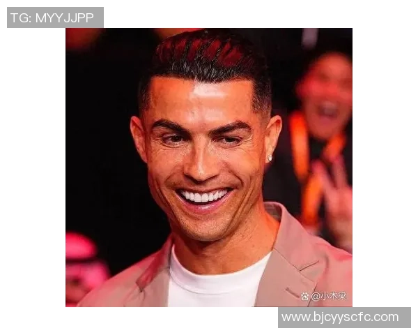 白发中分的足球明星如何在绿茵场上书写传奇人生与不老传说 白发中分的足球明星如何在绿茵场上书写传奇人生与不老传说